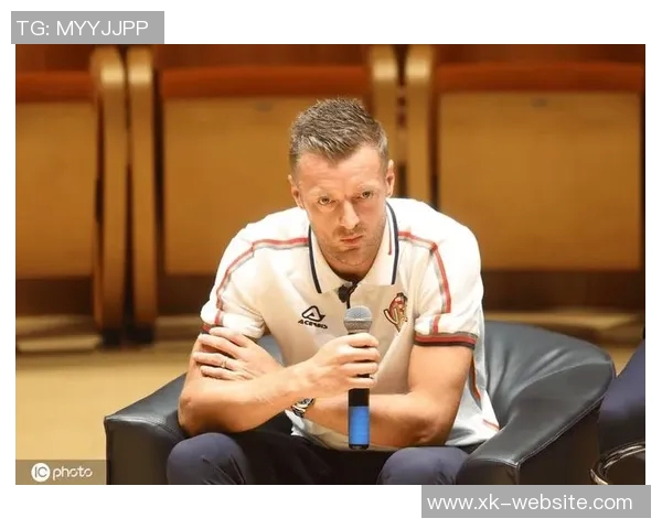 克雷莫内塞主帅称赞尤文图斯实力强劲正走在重返巅峰的道路上 克雷莫内塞主帅称赞尤文图斯实力强劲正走在重返巅峰的道路上